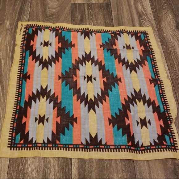 MAC Vibe Tribe Collection Bandana Scarf Aztec Pint Limited Edition - Picture 5 of 6